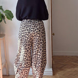 Leopard print cropped trousers