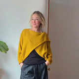 Mini cross front jumper