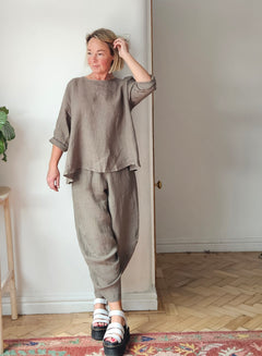 Ara linen top from So Satsuma Clothing UK.