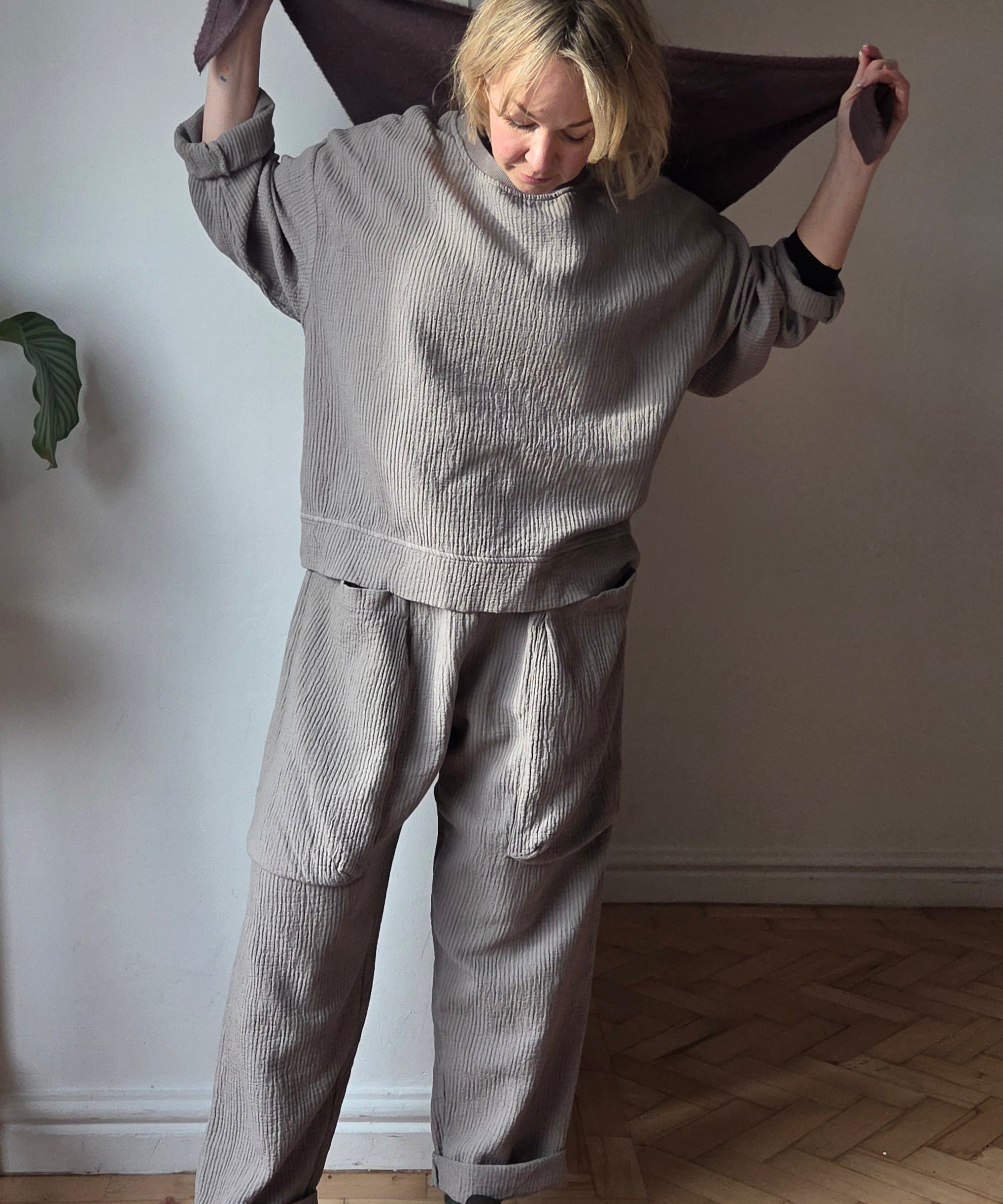 Waffle cotton trousers