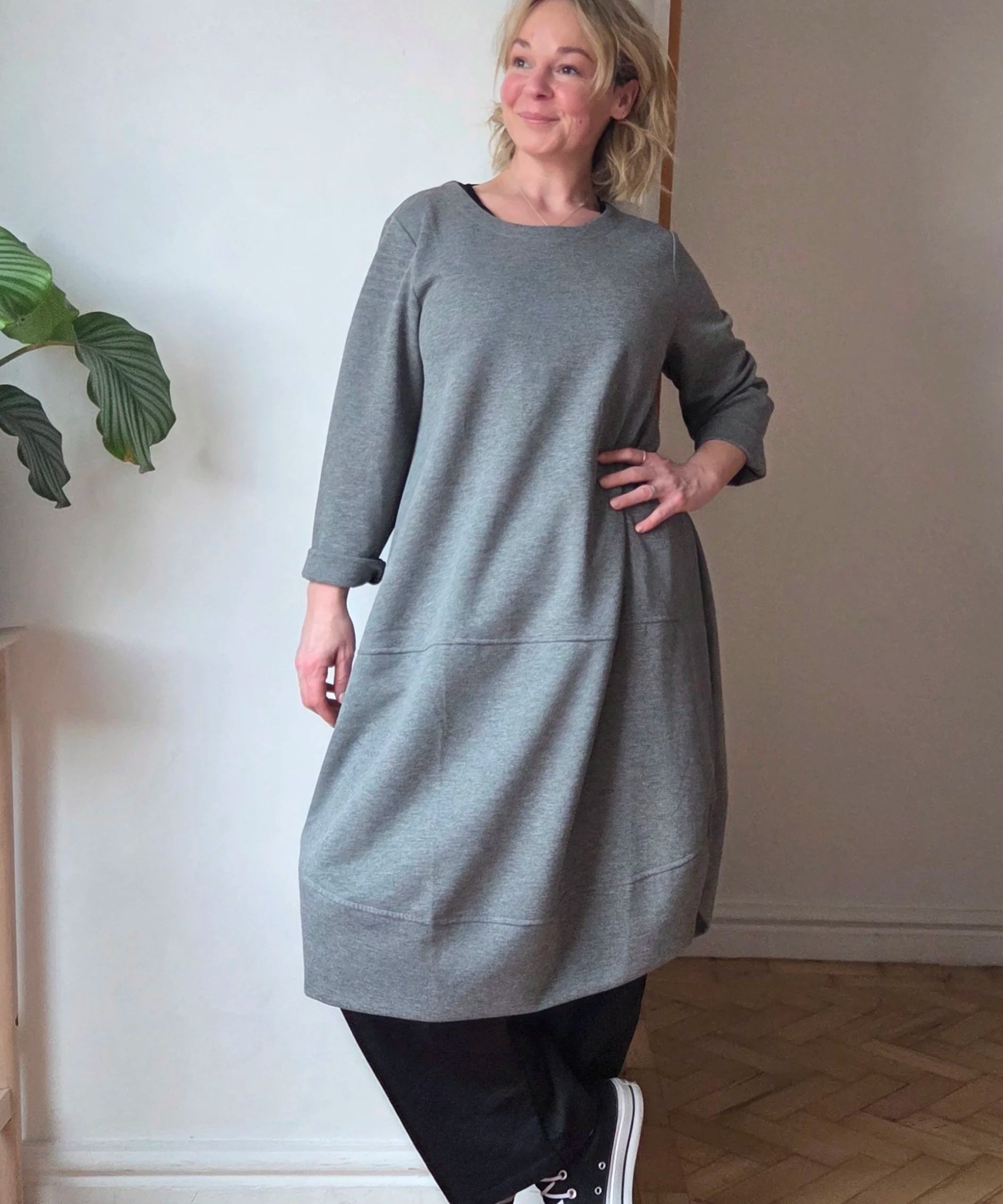 Tulip jersey dress