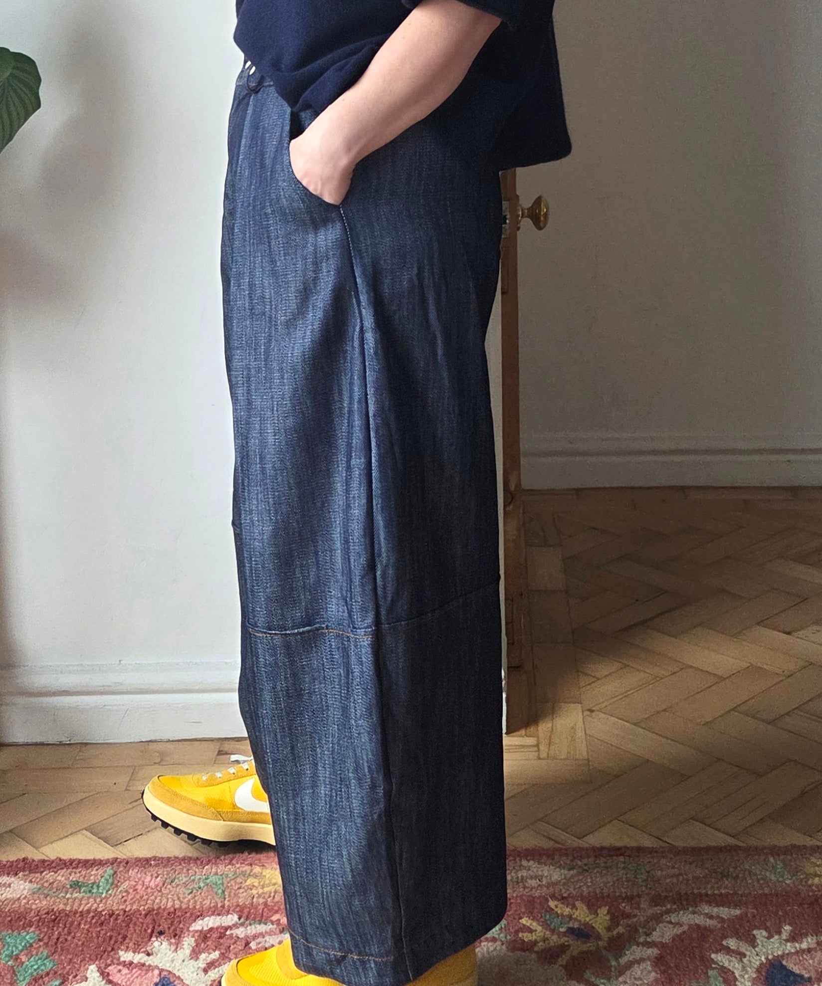 Pleated Jeans