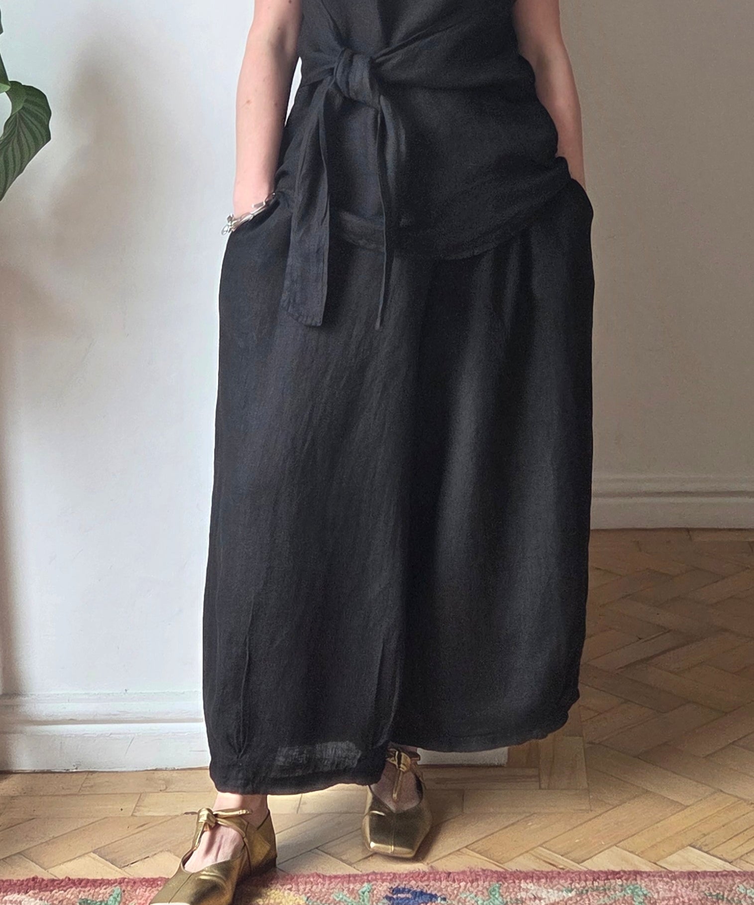 Balloon Linen Trousers