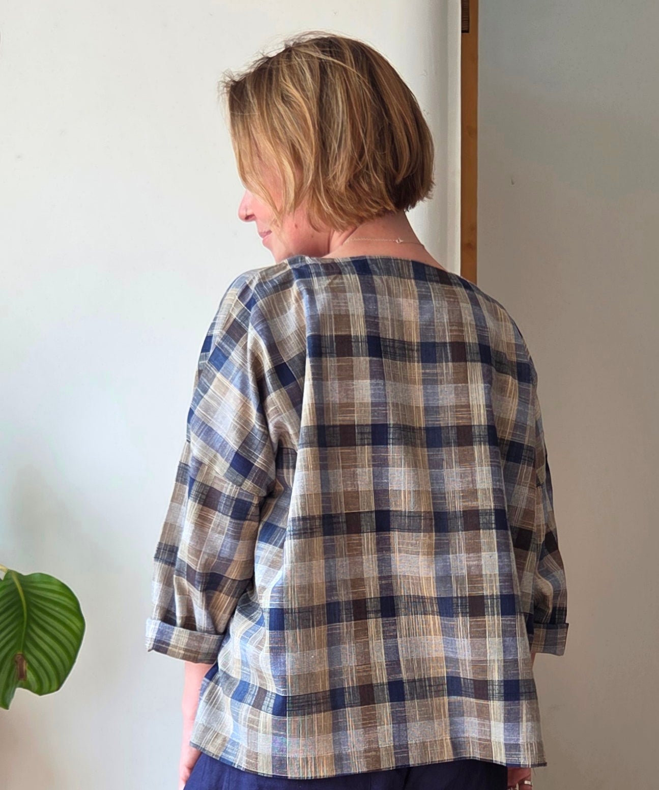Immy cropped Sleeved top -Patterned