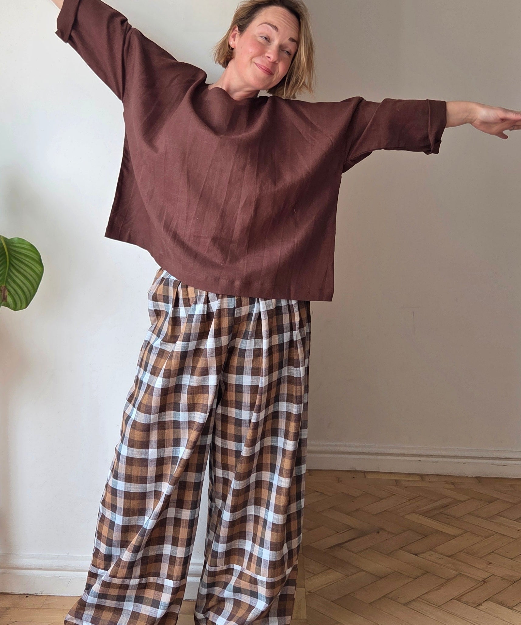 Immy cropped Sleeved top - Solid colour