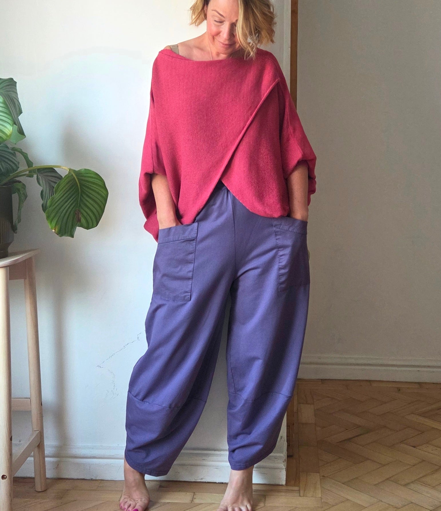 Bold cropped jersey trousers