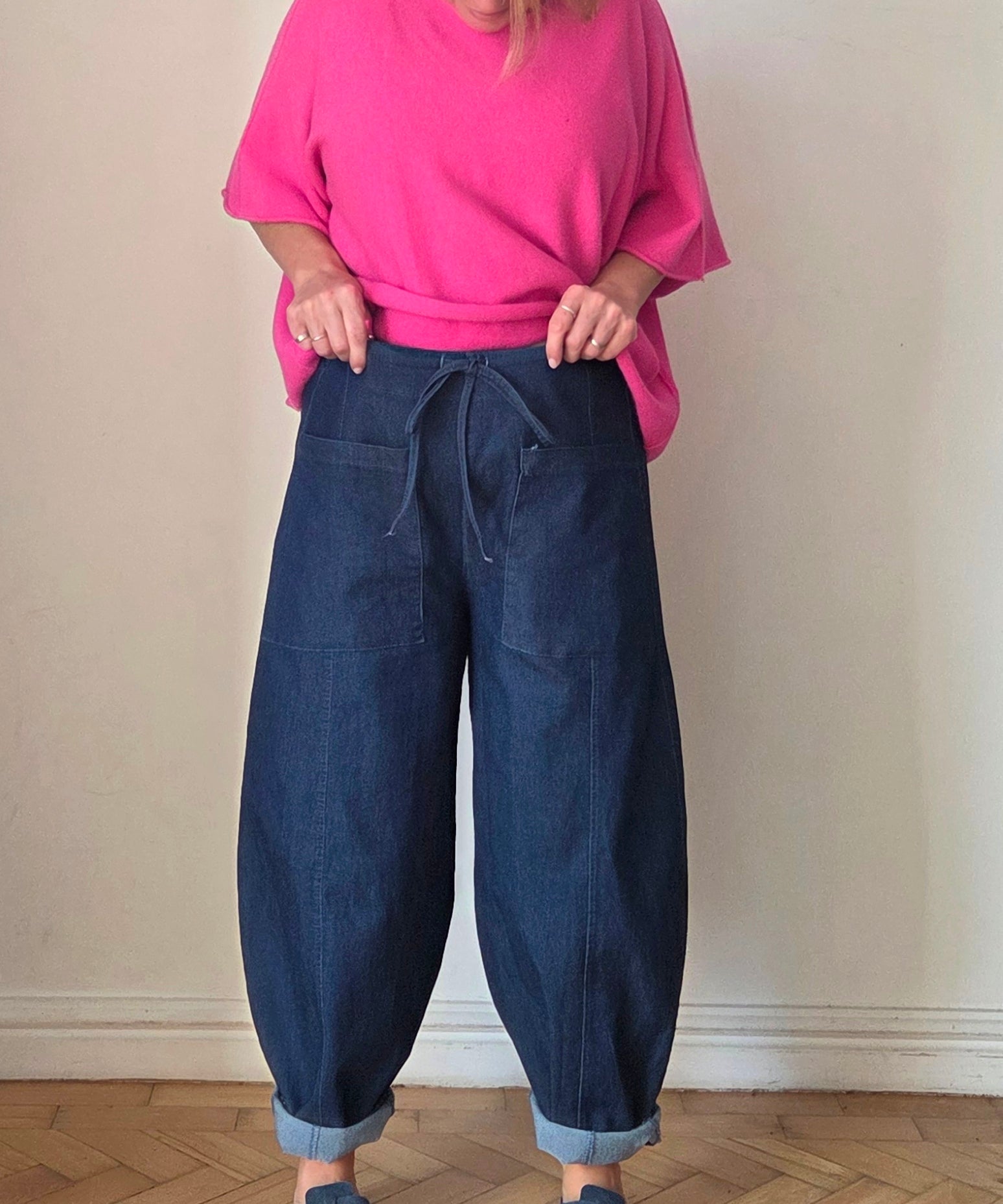 Stretchy Barrel Leg Jeans