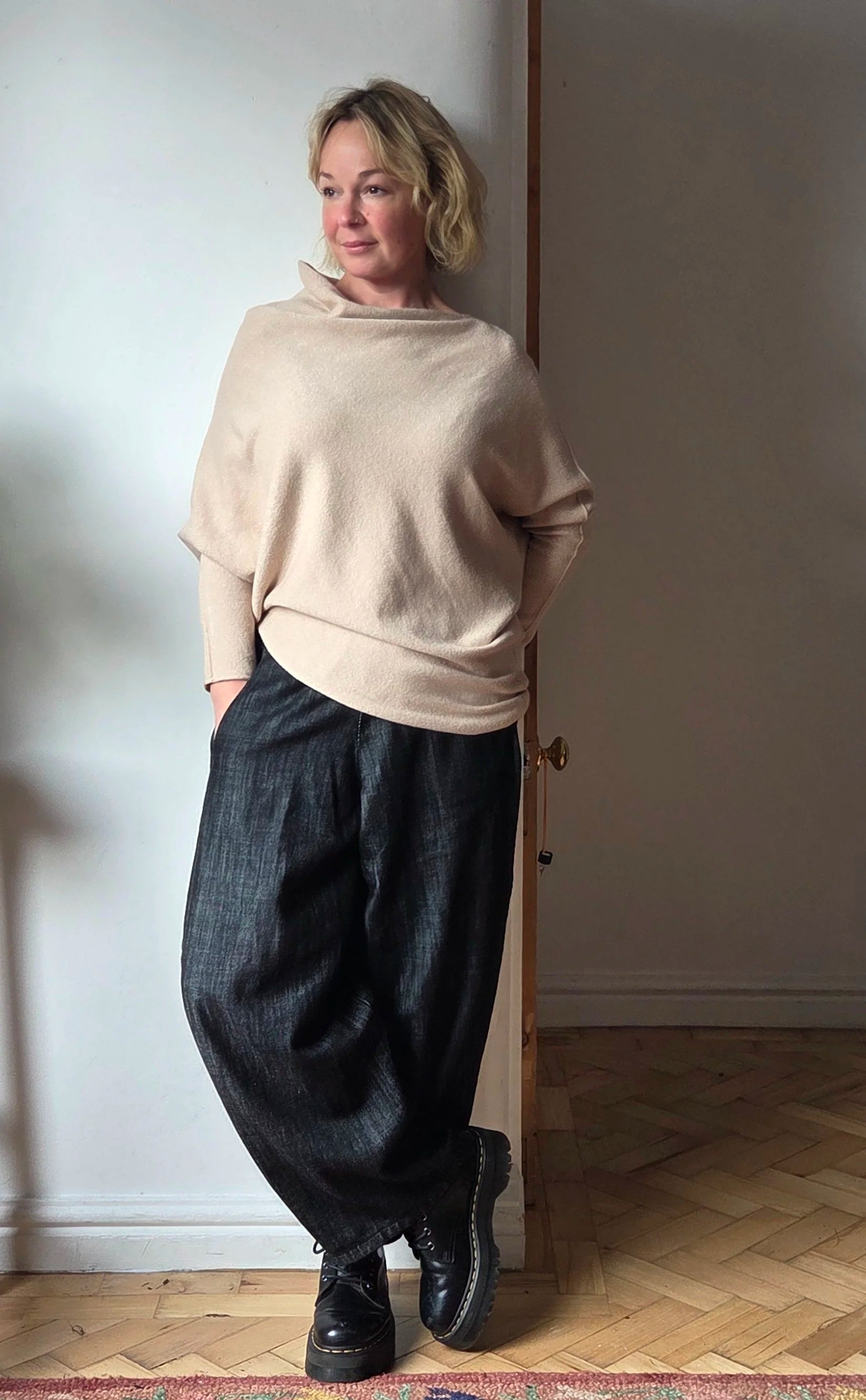 Elasticated waist barrel jeans from So Satsuma Clothing UK.